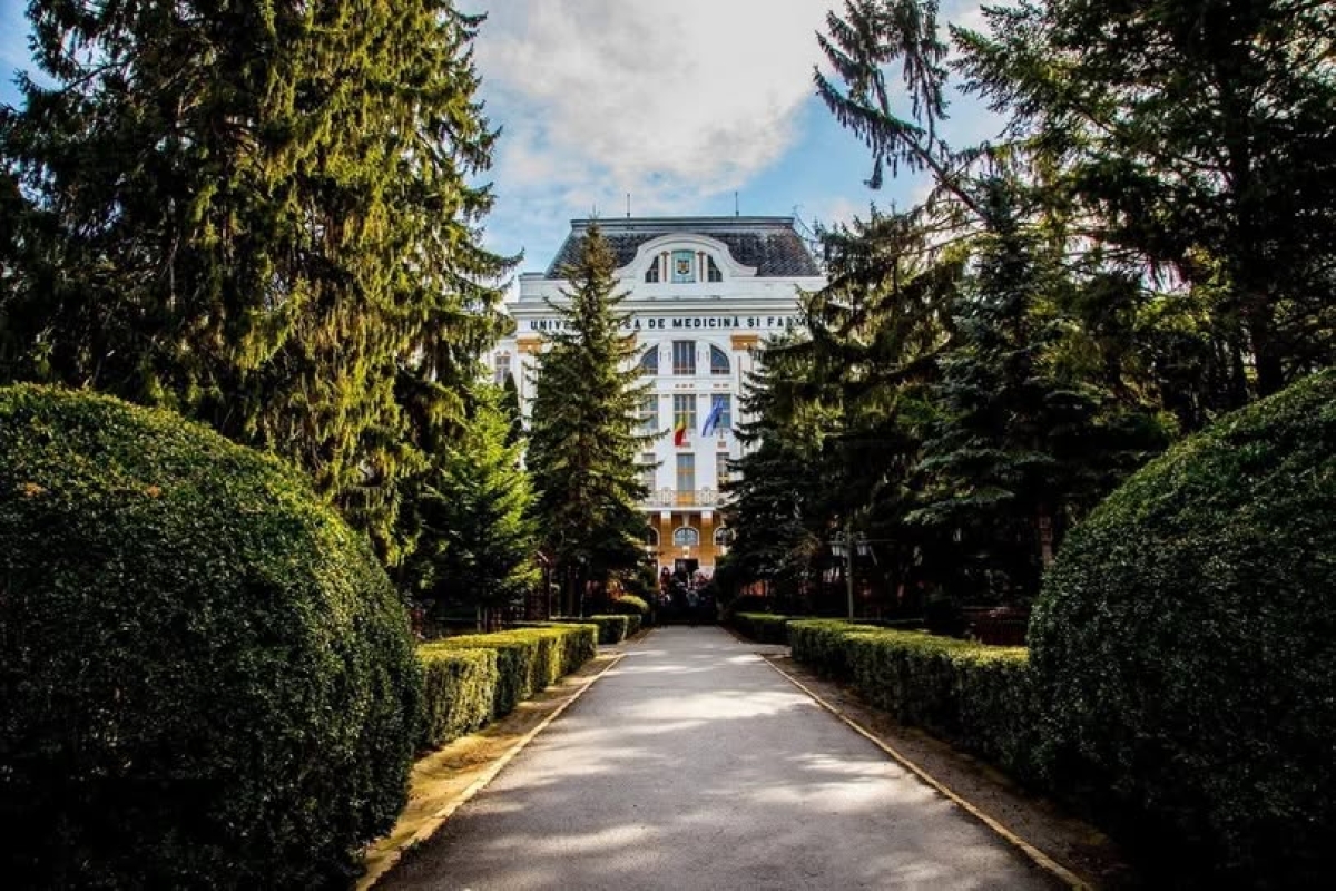 تبادل أكاديمي بجامعة جورج إميل بالاد لأعضاء الهيئة المعاونة بجامعة بنها في المجال الطبي